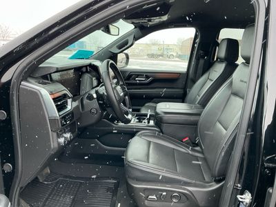 2025 GMC Yukon - Photo 9