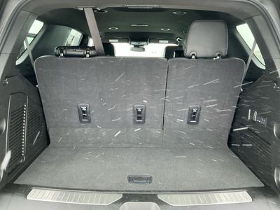 2025 GMC Yukon - Photo 17