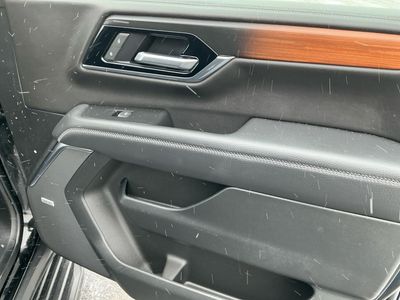 2025 GMC Yukon - Photo 21