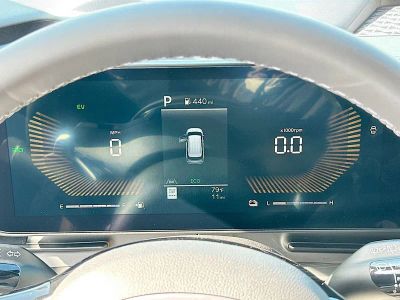 2026 Kia Carnival Hybrid — photo 12 view