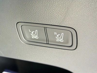 2026 Hyundai SANTA FE HYBRID — photo 13 view