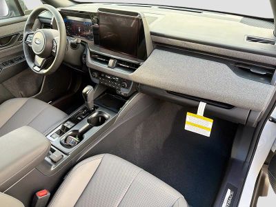 2026 Subaru Outback — photo 14 view