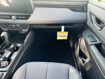 2026 Subaru Outback — photo 18 view
