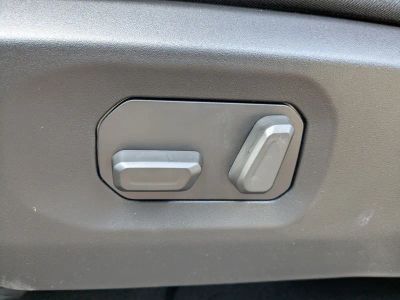 2026 Jeep Gladiator — photo 20 view