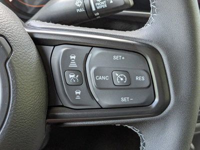 2026 Jeep Gladiator — photo 24 view