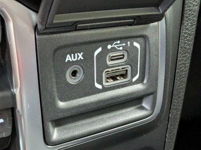 2026 Jeep Gladiator — photo 22 view