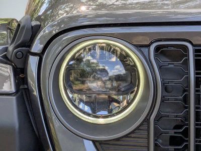 2026 Jeep Gladiator — photo 9 view