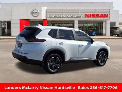 2025 Nissan Rogue - Photo 3