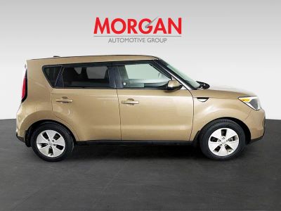 2016 Kia Soul — side profile view