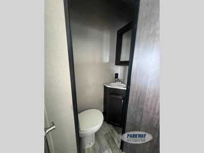 2020 Coachmen RV Brookstone - Photo 18