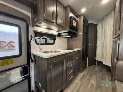 2025 Entegra Coach Odyssey SE - Photo 9