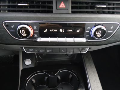 2022 Audi A4 Sedan - Photo 18