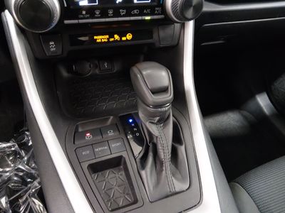 2022 Toyota RAV4 - Photo 13