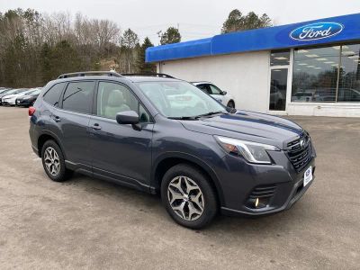 2022 Subaru Forester — detail view