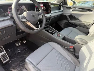 2026 Volkswagen Tiguan — photo 15 view