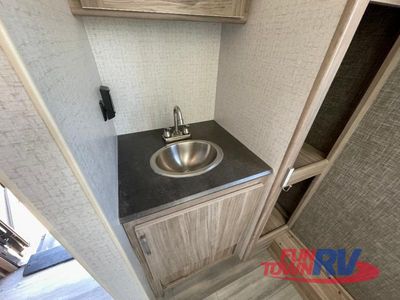 2022 Winnebago Minnie - Photo 16