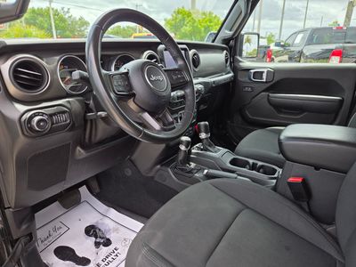 2021 Jeep Wrangler - Photo 23