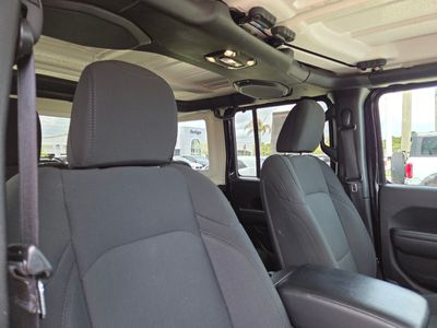 2021 Jeep Wrangler - Photo 11