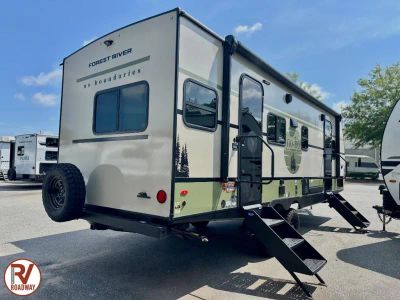 2027 No Boundaries NB20.7 Beast Mode — rear three-quarter view