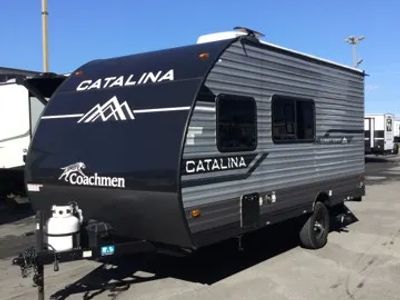 2024 Coachmen Catalina Summit Series 7 - Photo 3