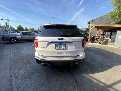 2018 Ford Explorer — detail view