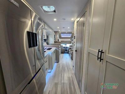 2027 Dynamax isata 6 - Photo 11