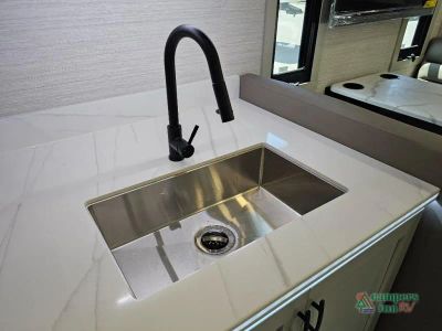 2027 Dynamax isata 6 - Photo 22