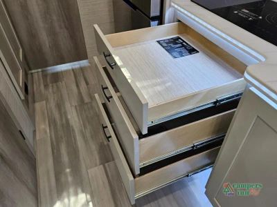 2027 Dynamax isata 6 - Photo 24