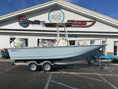2024 Boston Whaler 210 Montauk - Photo 2