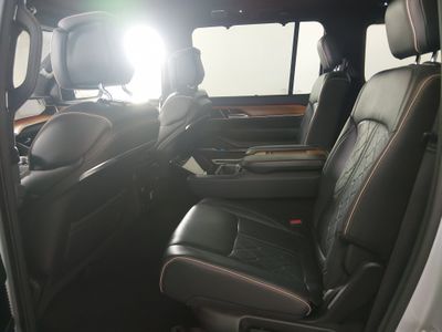 2024 Jeep Grand Wagoneer L - Photo 22