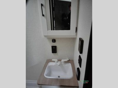 2026 Venture RV Campbound Lite - Photo 31