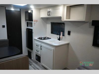 2027 Jayco Jay Flight SLX — photo 18 view