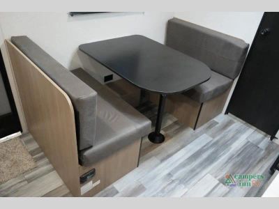 2027 Jayco Jay Flight SLX — photo 14 view