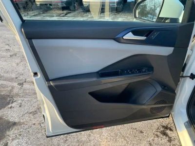 2023 Volkswagen Taos SE - Photo 13