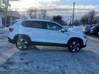 2023 Volkswagen Taos SE - Photo 8