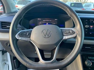 2023 Volkswagen Taos SE - Photo 17