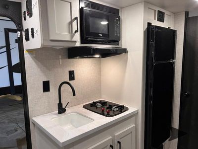 2024 Jayco Jay Flight SLX - Photo 13