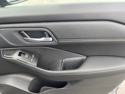 2026 Nissan Rogue — photo 20 view