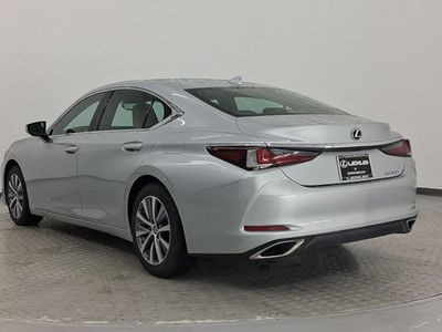 2020 Lexus ES 350 Sedan - Photo 2