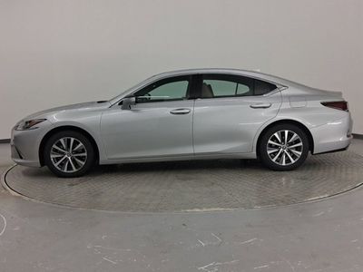 2020 Lexus ES 350 Sedan - Photo 3