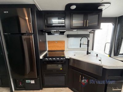 2021 Forest River RV Cherokee Grey Wolf - Photo 14