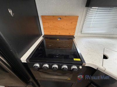 2021 Forest River RV Cherokee Grey Wolf - Photo 16