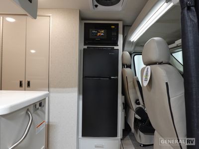 2026 Thor Motor Coach Sequence Sport — photo 13 view