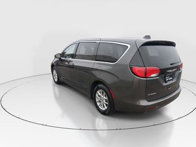 2023 Chrysler Voyager - Photo 5