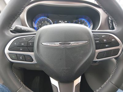 2023 Chrysler Voyager - Photo 12