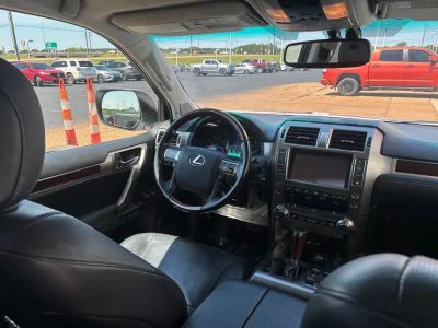 2016 Lexus GX - Photo 31