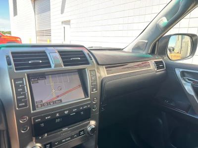 2016 Lexus GX - Photo 16