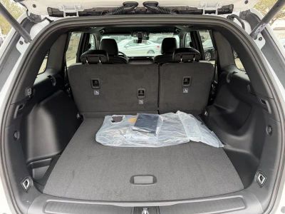 2026 Jeep Grand Cherokee — photo 38 view