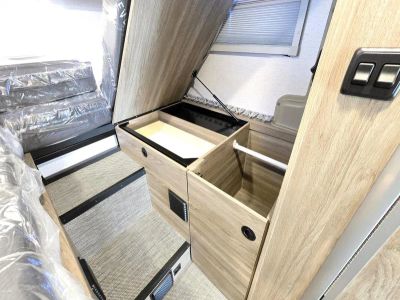 2026 Winnebago EKKO - Photo 15