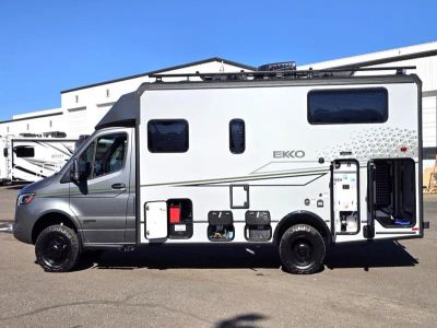 2026 Winnebago EKKO - Photo 24